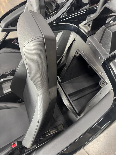 2023 Slingshot Slingshot S w/ Technology Package 1 - Manual in Foxboro, Massachusetts - Photo 17