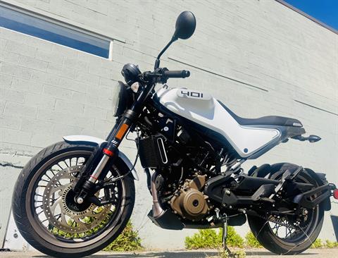 2023 Husqvarna Svartpilen 401