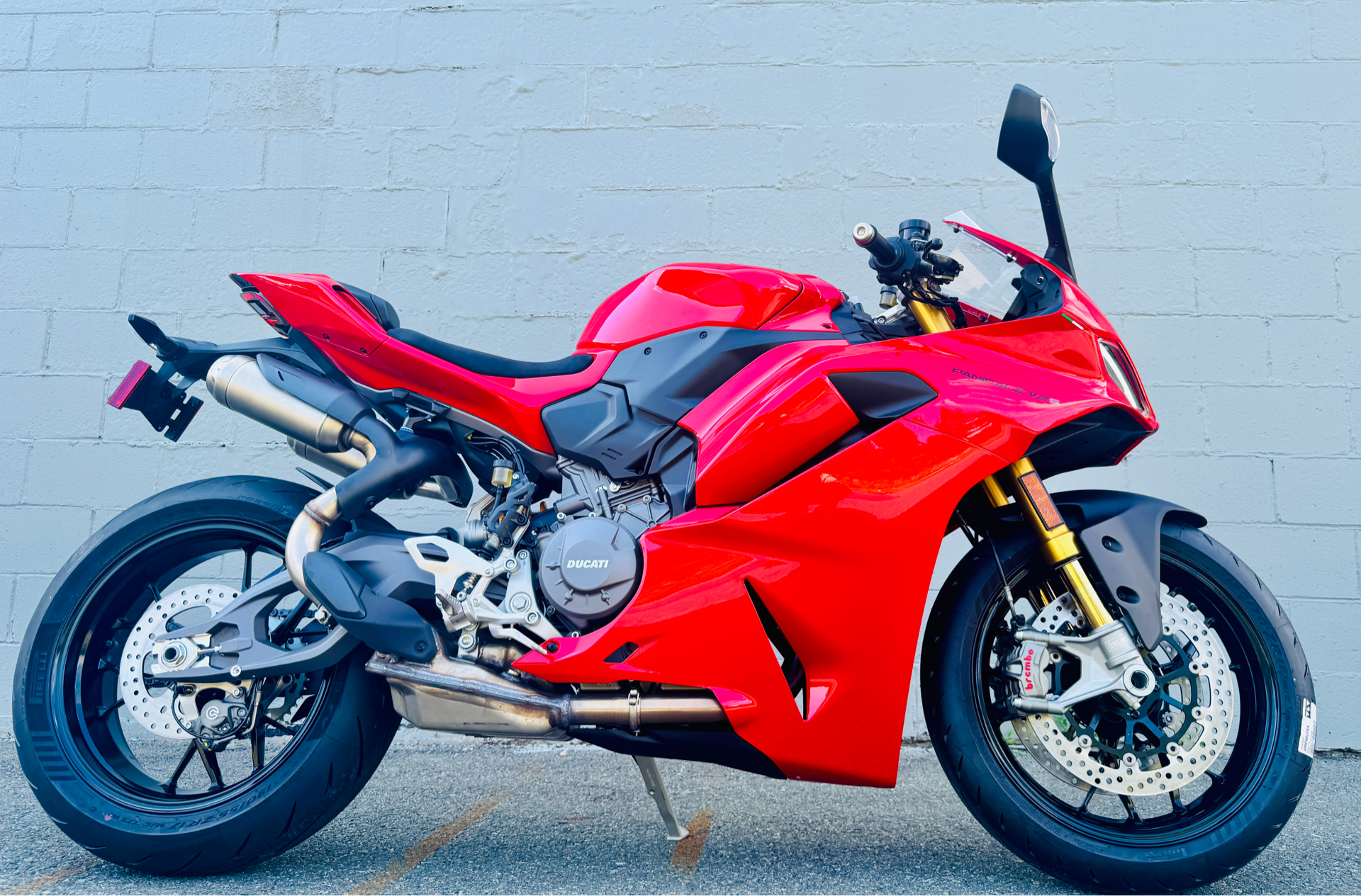 2025 Ducati Panigale V2 S in Foxboro, Massachusetts - Photo 11