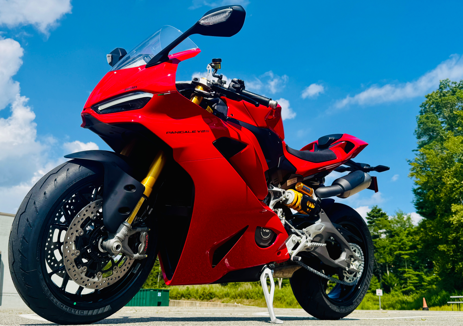 2025 Ducati Panigale V2 S in Foxboro, Massachusetts - Photo 3