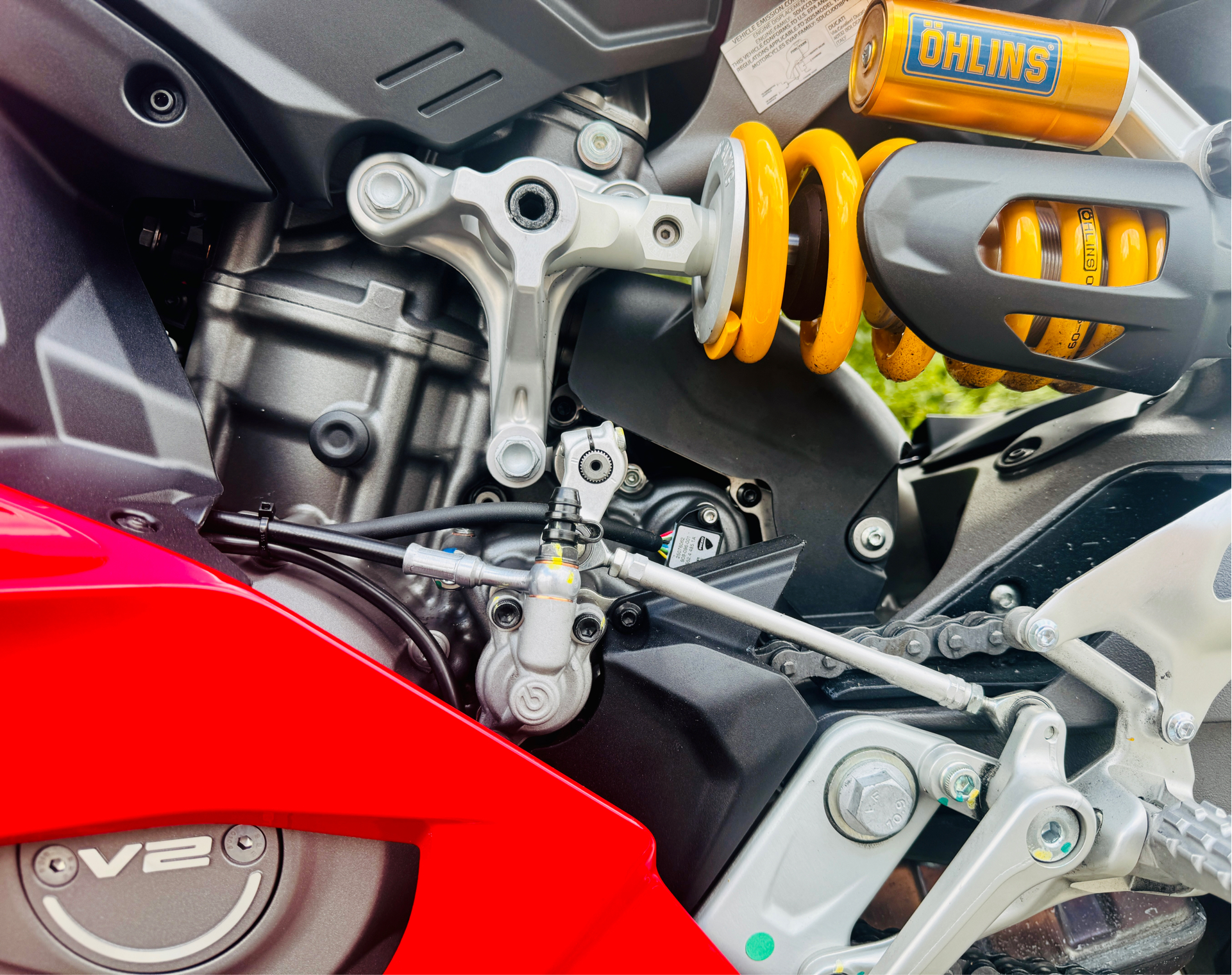 2025 Ducati Panigale V2 S in Foxboro, Massachusetts - Photo 6