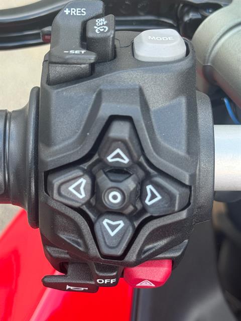 2025 Ducati Panigale V2 S in Foxboro, Massachusetts - Photo 15