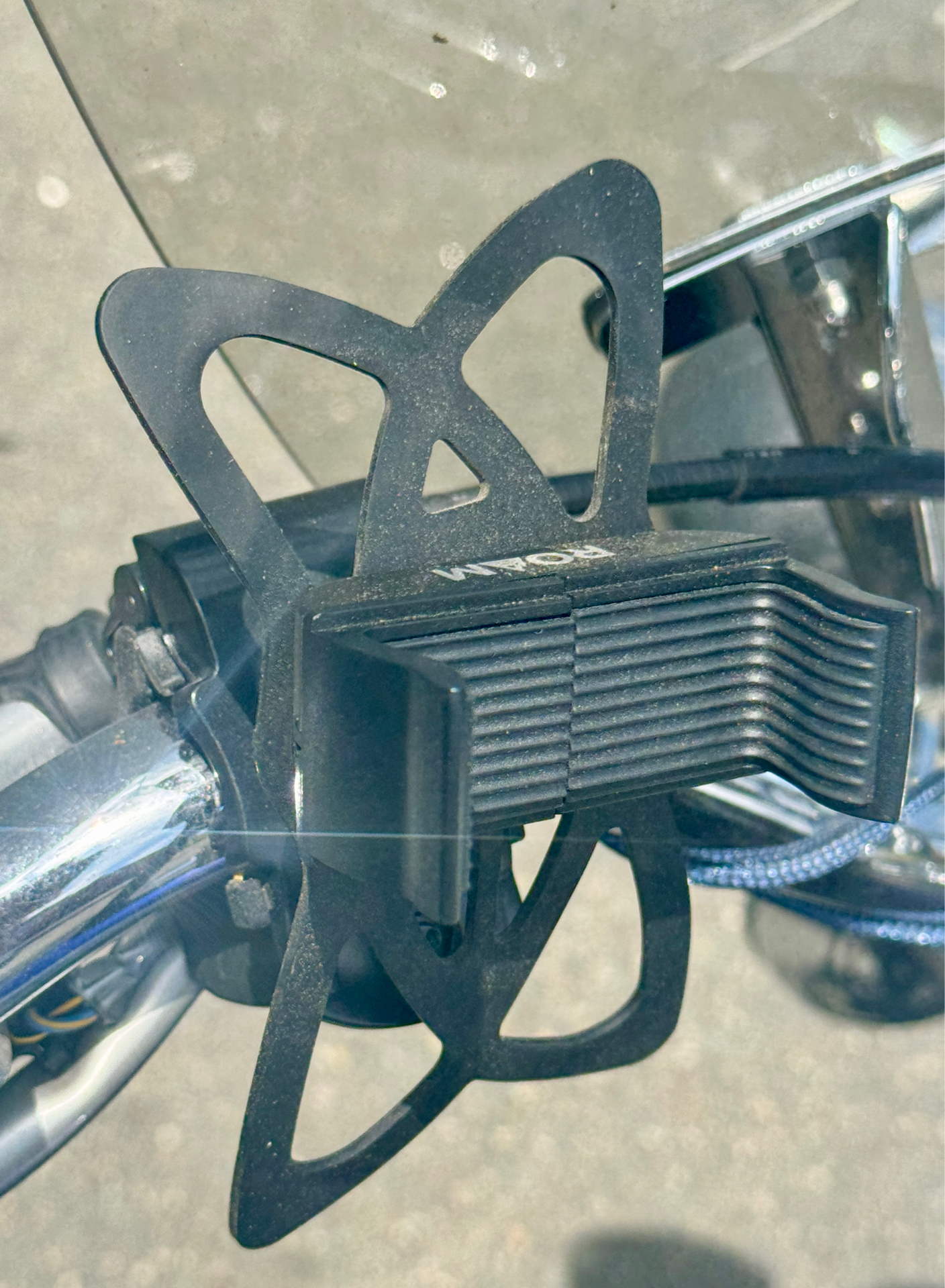 2004 Yamaha V Star 650 in Foxboro, Massachusetts - Photo 21