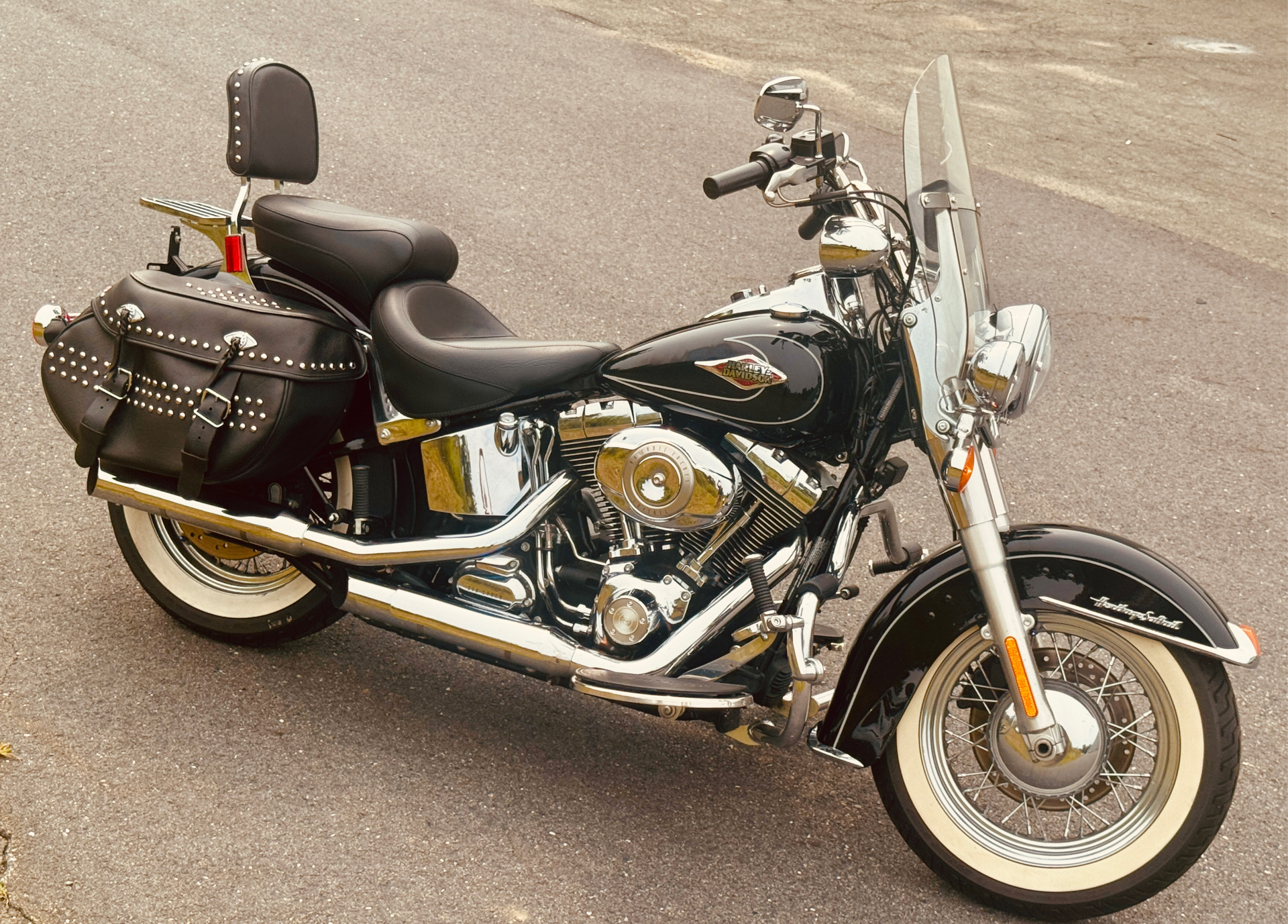 2011 Harley-Davidson Heritage Softail® Classic Peace Officer in Foxboro, Massachusetts - Photo 3