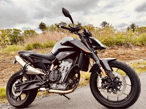2022 KTM 890 Duke R in Foxboro, Massachusetts - Photo 3