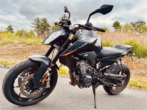 2022 KTM 890 Duke R in Foxboro, Massachusetts - Photo 21
