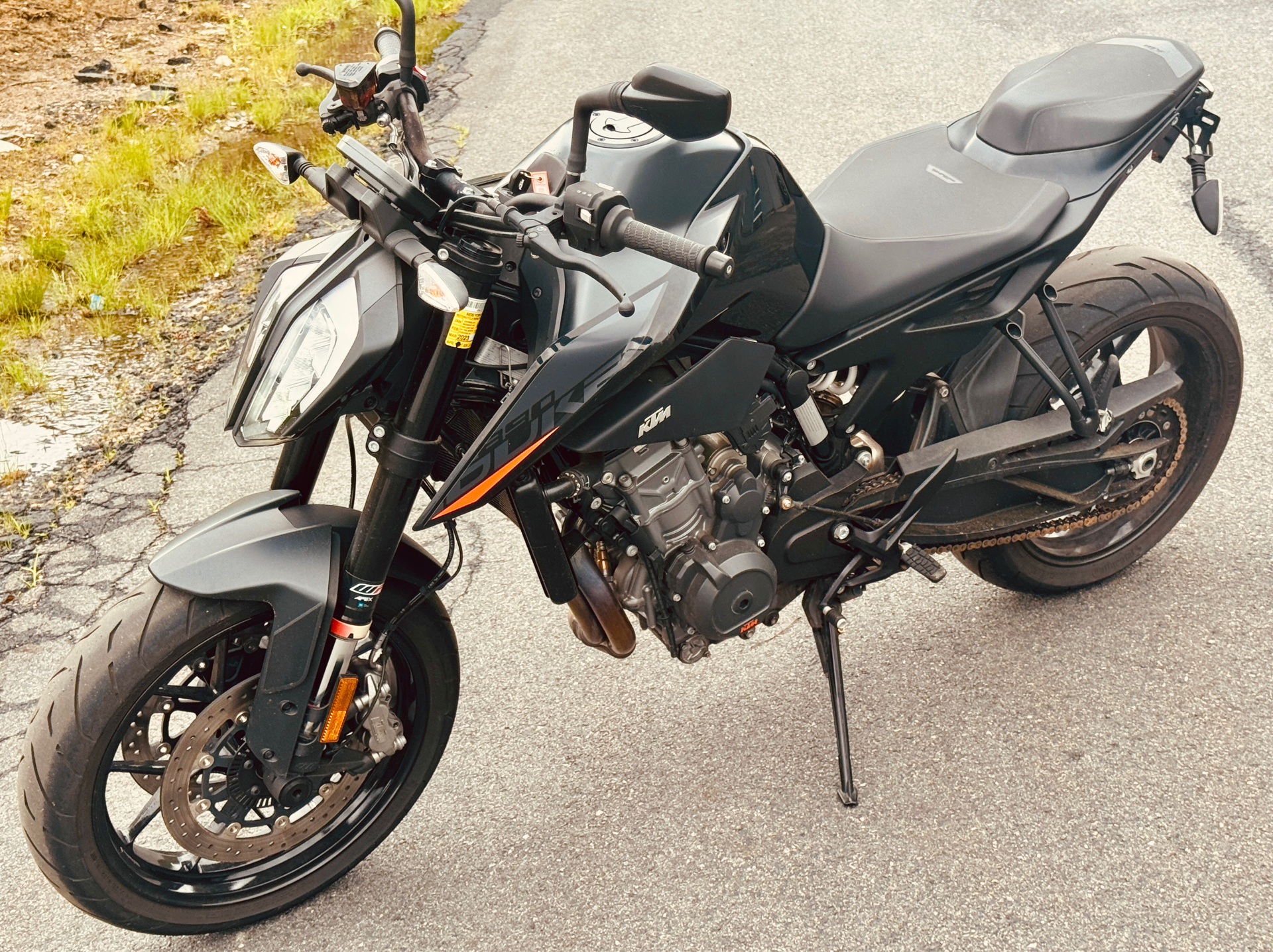 2022 KTM 890 Duke R in Foxboro, Massachusetts - Photo 17