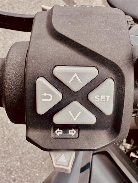 2022 KTM 890 Duke R in Foxboro, Massachusetts - Photo 12