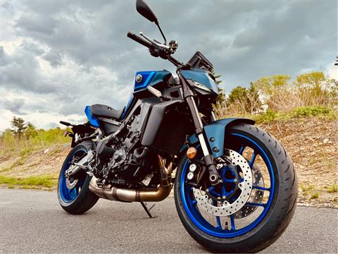 2025 Yamaha MT-09 in Foxboro, Massachusetts - Photo 18