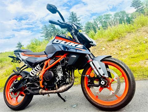 2024 KTM 390 Duke in Foxboro, Massachusetts - Photo 22