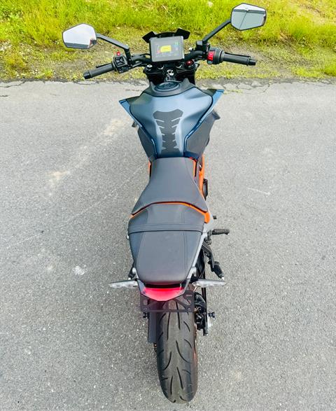 2024 KTM 390 Duke in Foxboro, Massachusetts - Photo 20