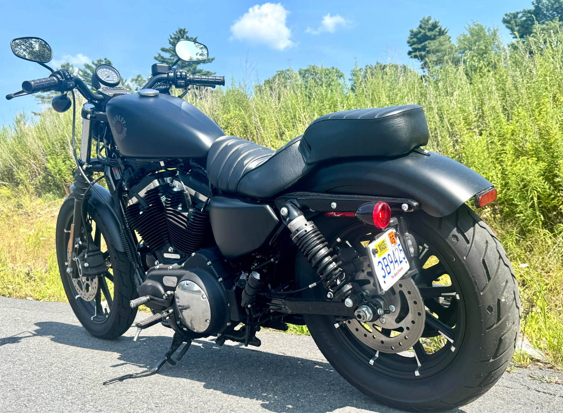 2022 Harley-Davidson Iron 883™ in Foxboro, Massachusetts - Photo 8