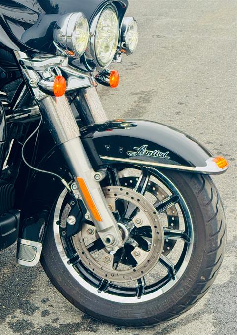 2019 Harley-Davidson Ultra Limited in Foxboro, Massachusetts - Photo 14