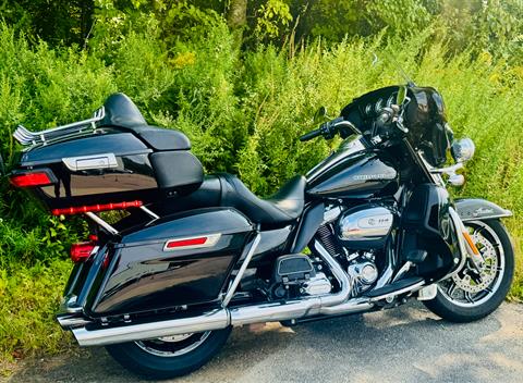 2019 Harley-Davidson Ultra Limited in Foxboro, Massachusetts - Photo 12