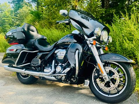2019 Harley-Davidson Ultra Limited in Foxboro, Massachusetts - Photo 3
