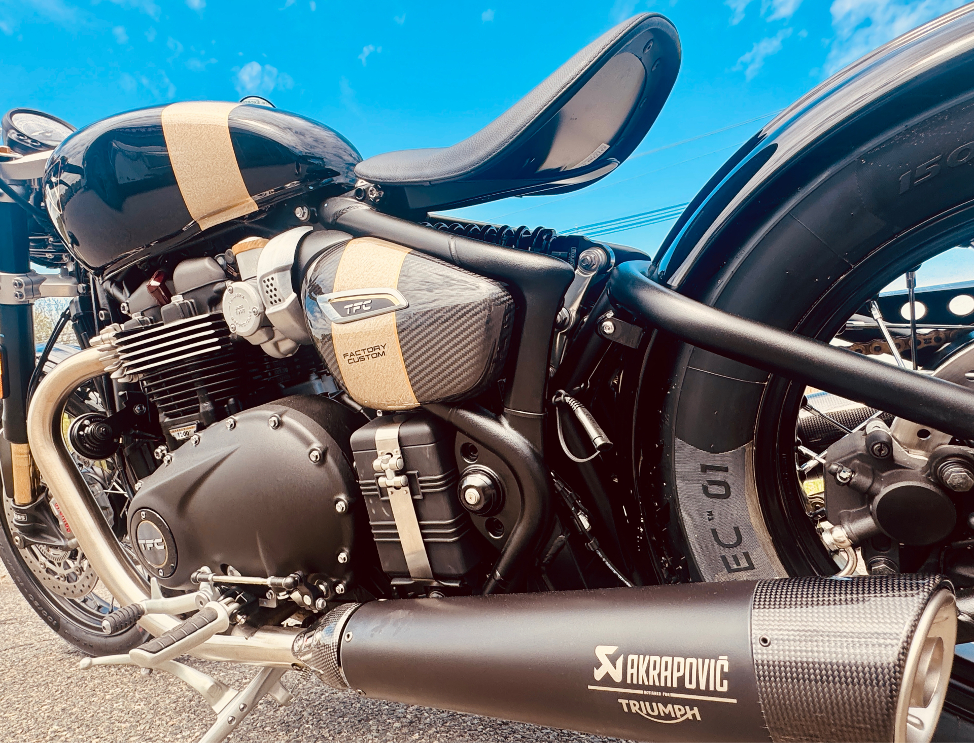 2025 Triumph Bonneville Bobber TFC in Foxboro, Massachusetts - Photo 10