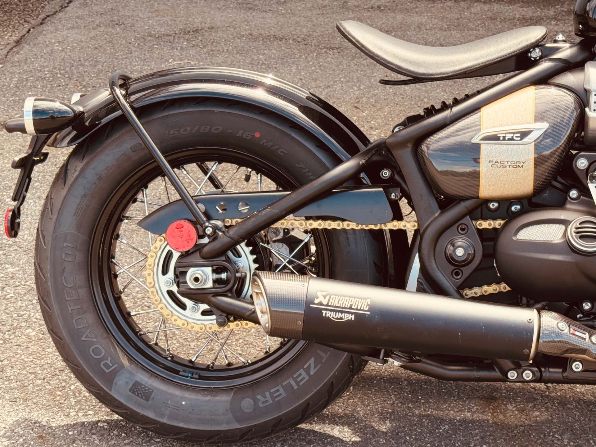 2025 Triumph Bonneville Bobber TFC in Foxboro, Massachusetts - Photo 21