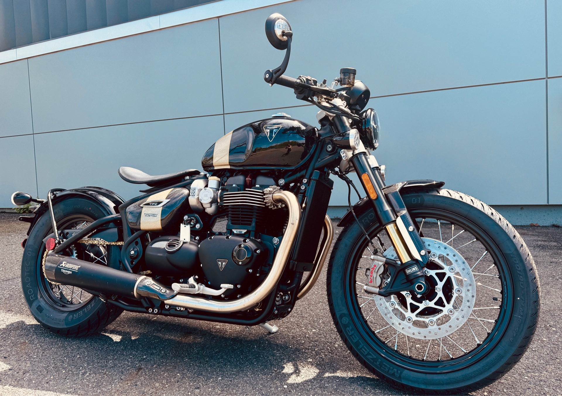 2025 Triumph Bonneville Bobber TFC in Foxboro, Massachusetts - Photo 9