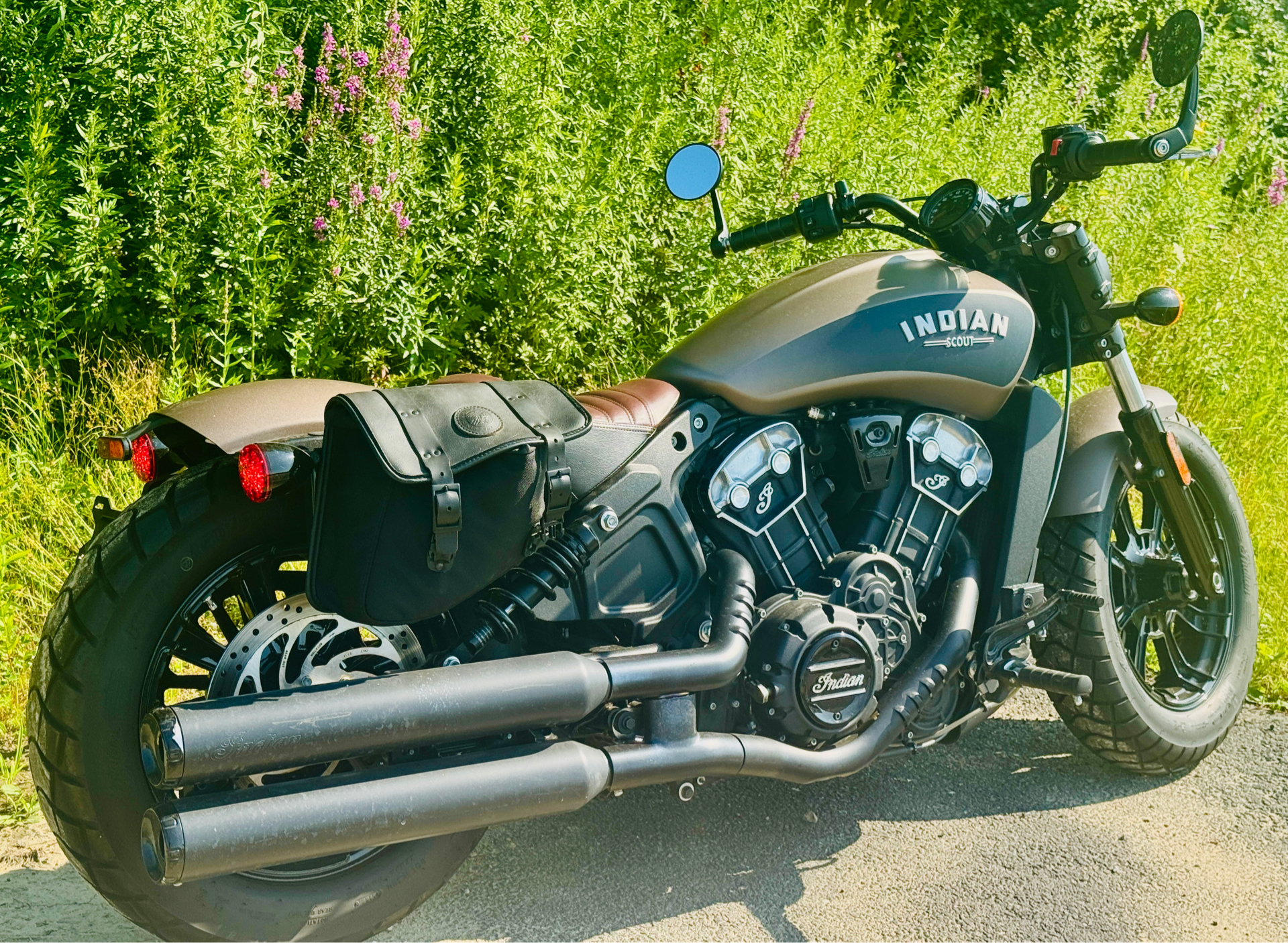 2018 Indian Motorcycle Scout® Bobber in Foxboro, Massachusetts - Photo 5