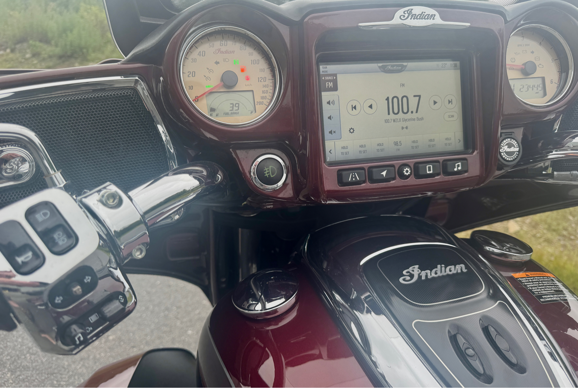 2022 Indian Motorcycle Roadmaster® in Foxboro, Massachusetts - Photo 13