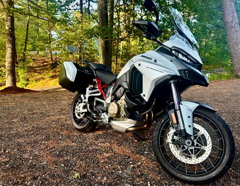 2024 Ducati Multistrada V4 S Travel & Radar in Foxboro, Massachusetts - Photo 3