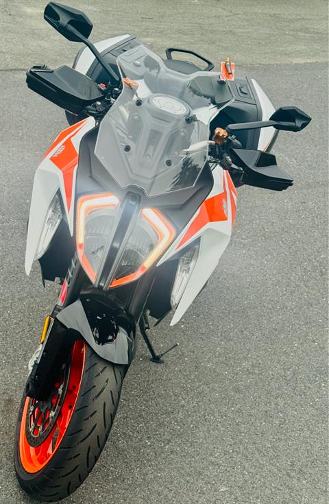 2019 KTM 1290 Super Duke GT in Foxboro, Massachusetts - Photo 9