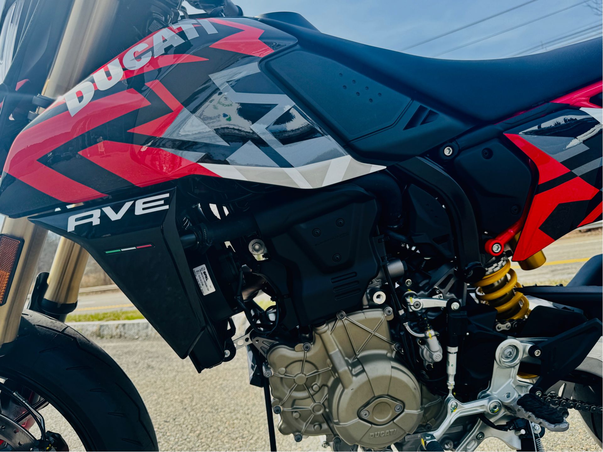 2025 Ducati Hypermotard 698 Mono RVE in Foxboro, Massachusetts - Photo 19