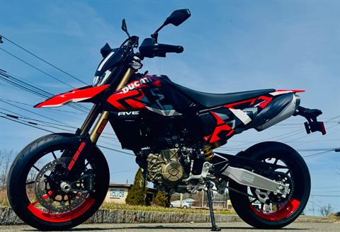 2025 Ducati Hypermotard 698 Mono RVE in Foxboro, Massachusetts - Photo 9