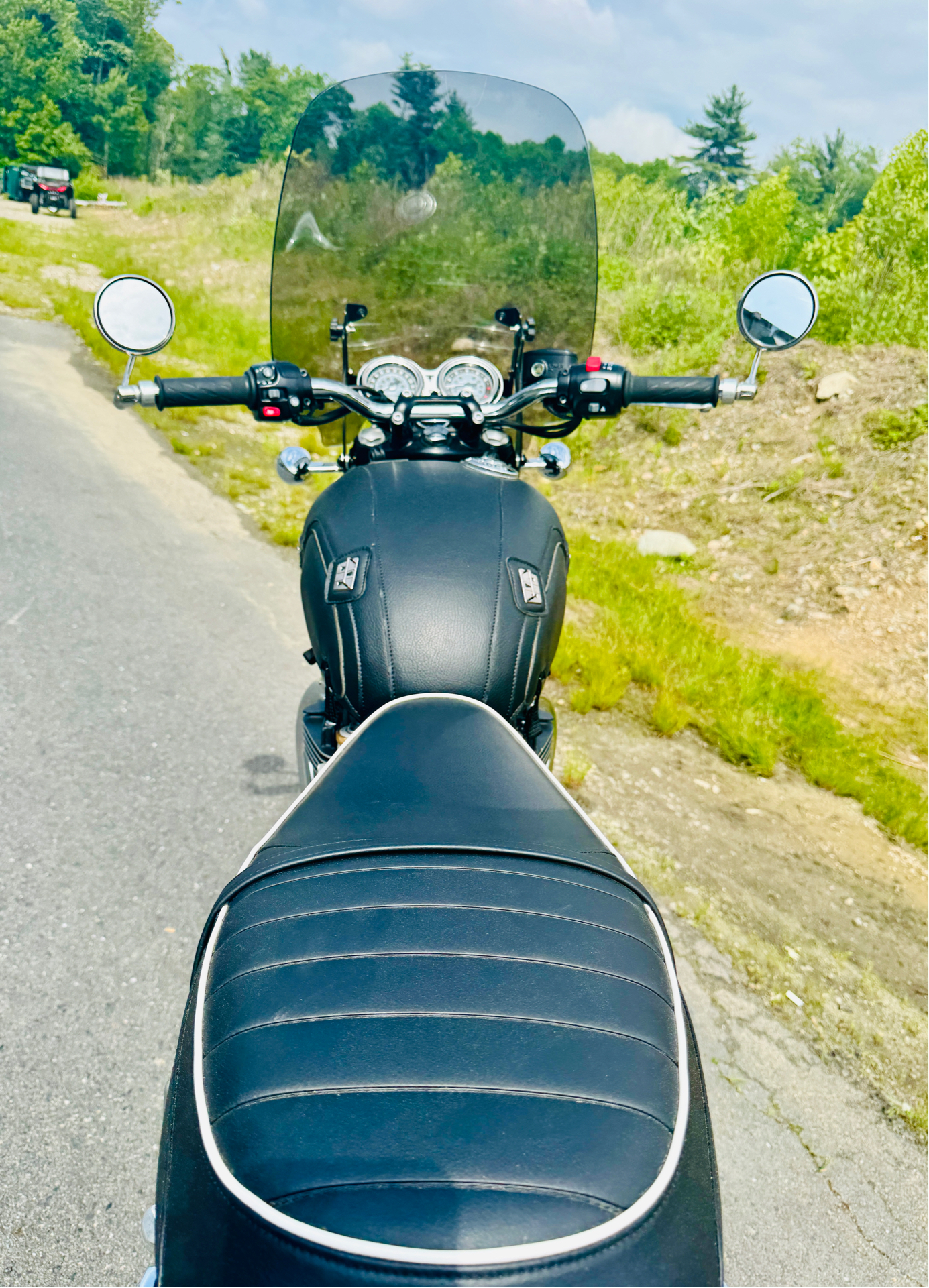 2022 Triumph Bonneville T120 Black in Foxboro, Massachusetts - Photo 2