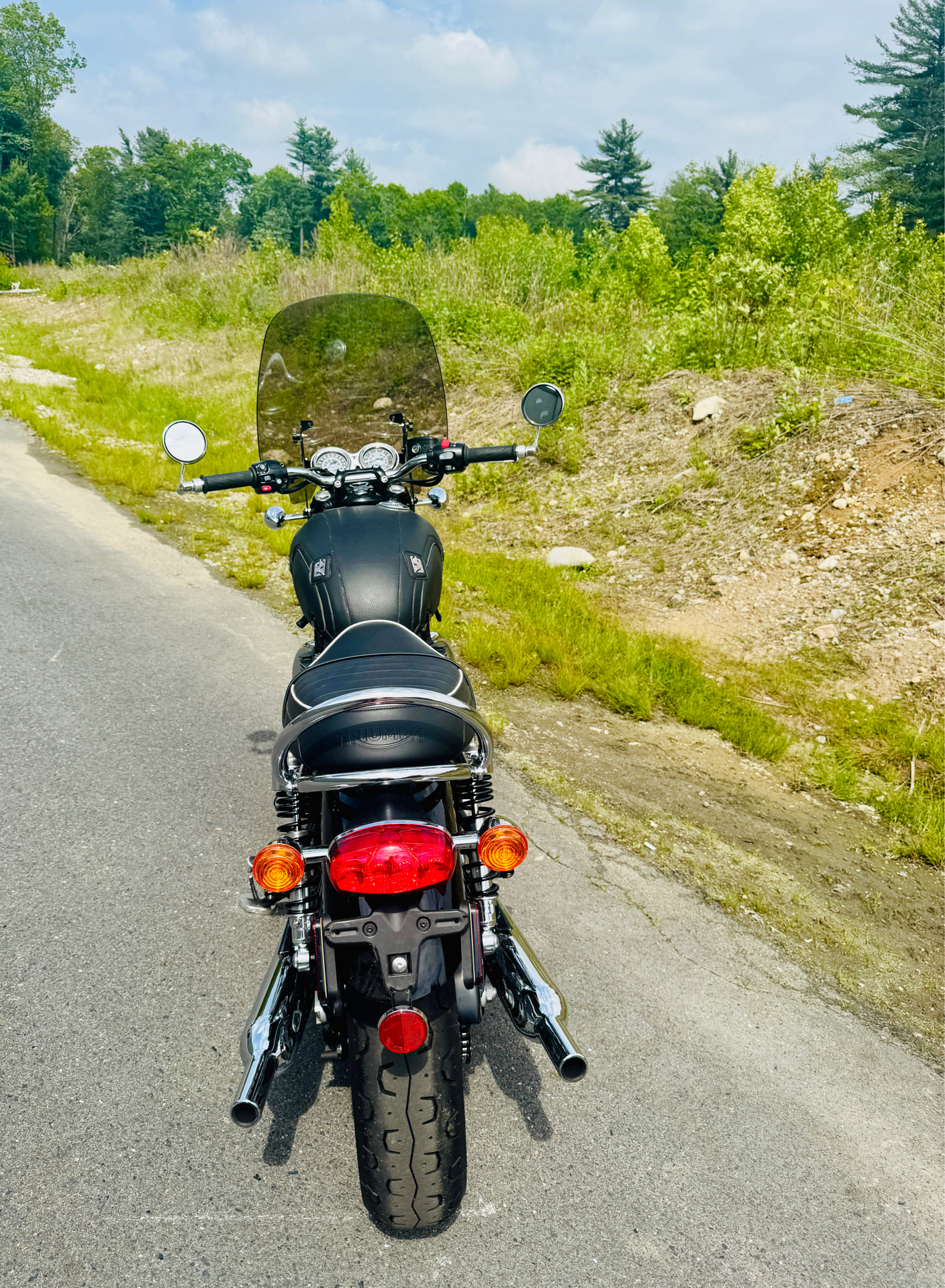 2022 Triumph Bonneville T120 Black in Foxboro, Massachusetts - Photo 17