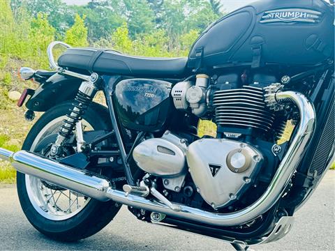 2022 Triumph Bonneville T120 Black in Foxboro, Massachusetts - Photo 15