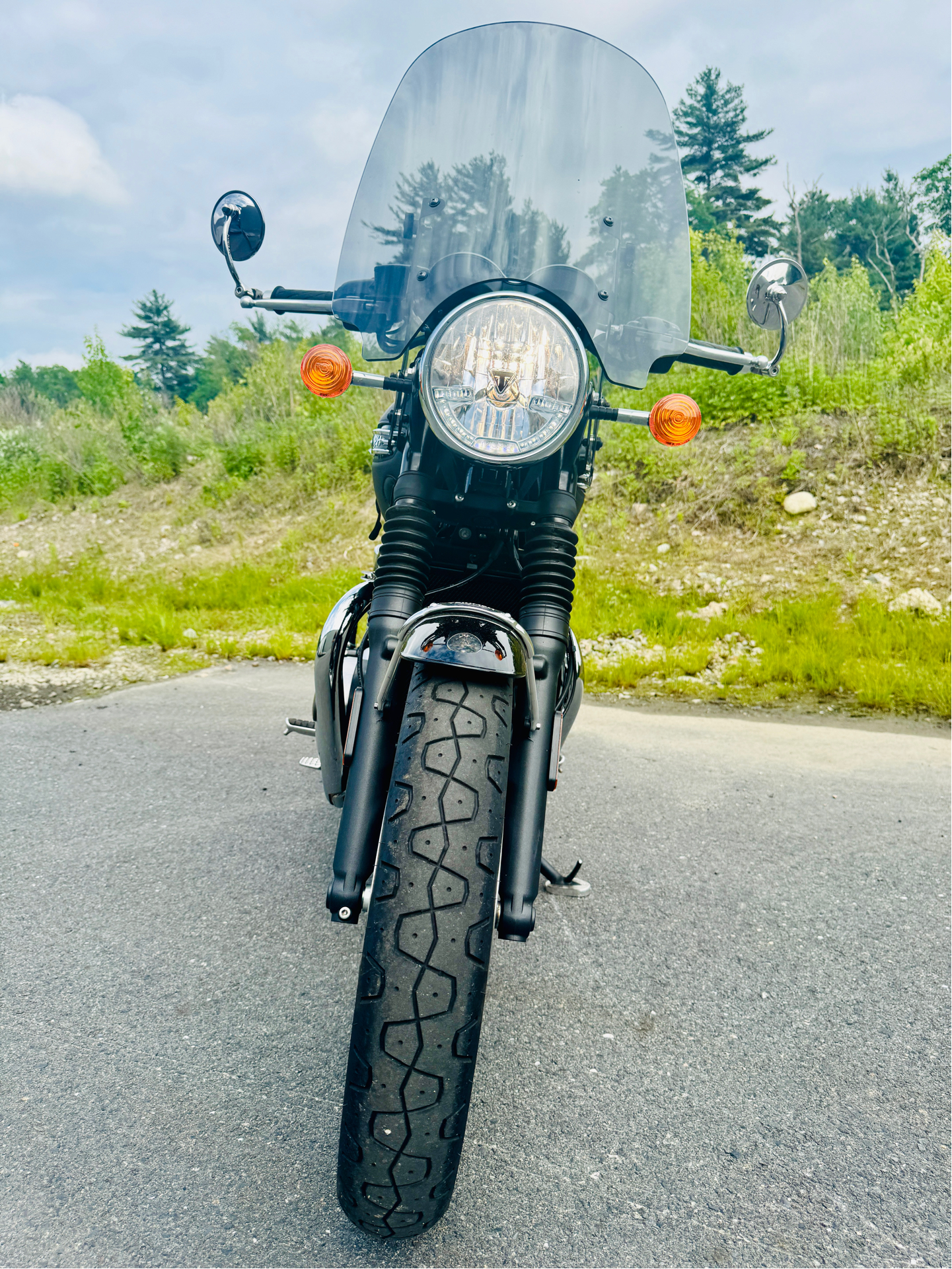2022 Triumph Bonneville T120 Black in Foxboro, Massachusetts - Photo 3