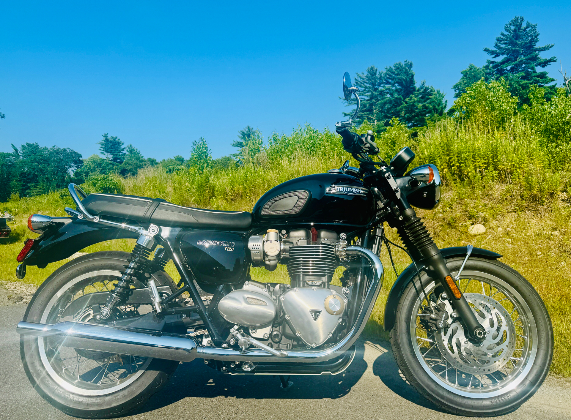 2022 Triumph Bonneville T120 Black in Foxboro, Massachusetts - Photo 21