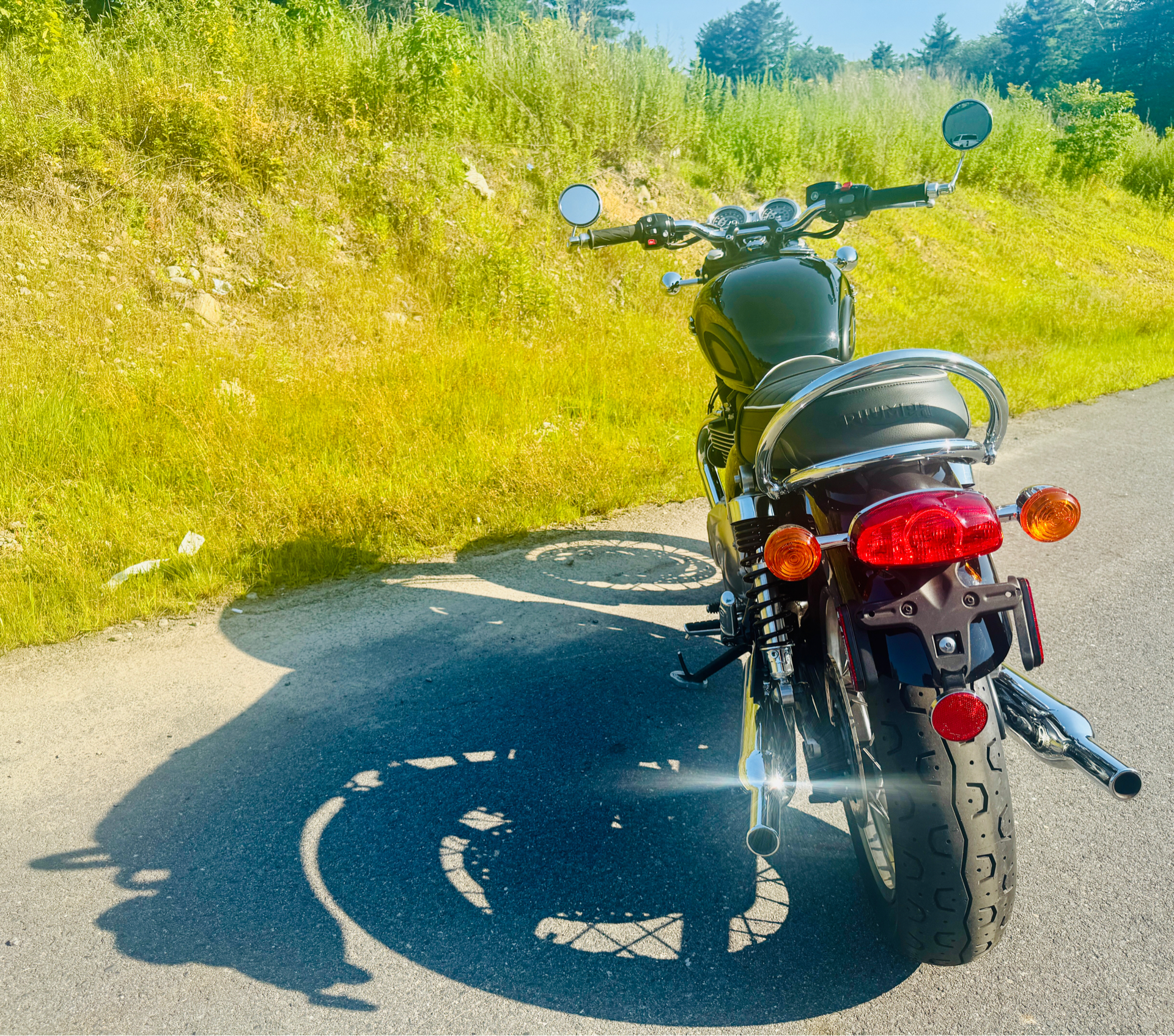 2022 Triumph Bonneville T120 Black in Foxboro, Massachusetts - Photo 17