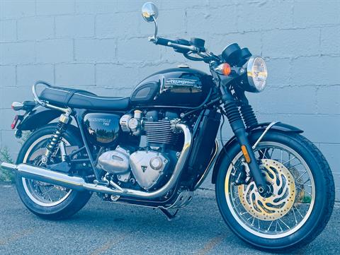 2022 Triumph Bonneville T120 Black in Foxboro, Massachusetts - Photo 1