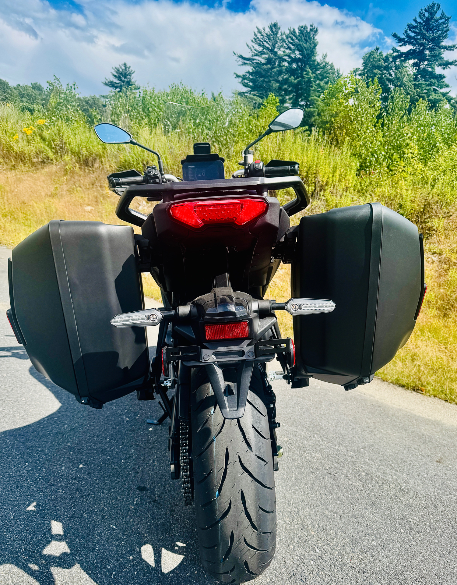 2025 Yamaha Tracer 9 in Foxboro, Massachusetts - Photo 13