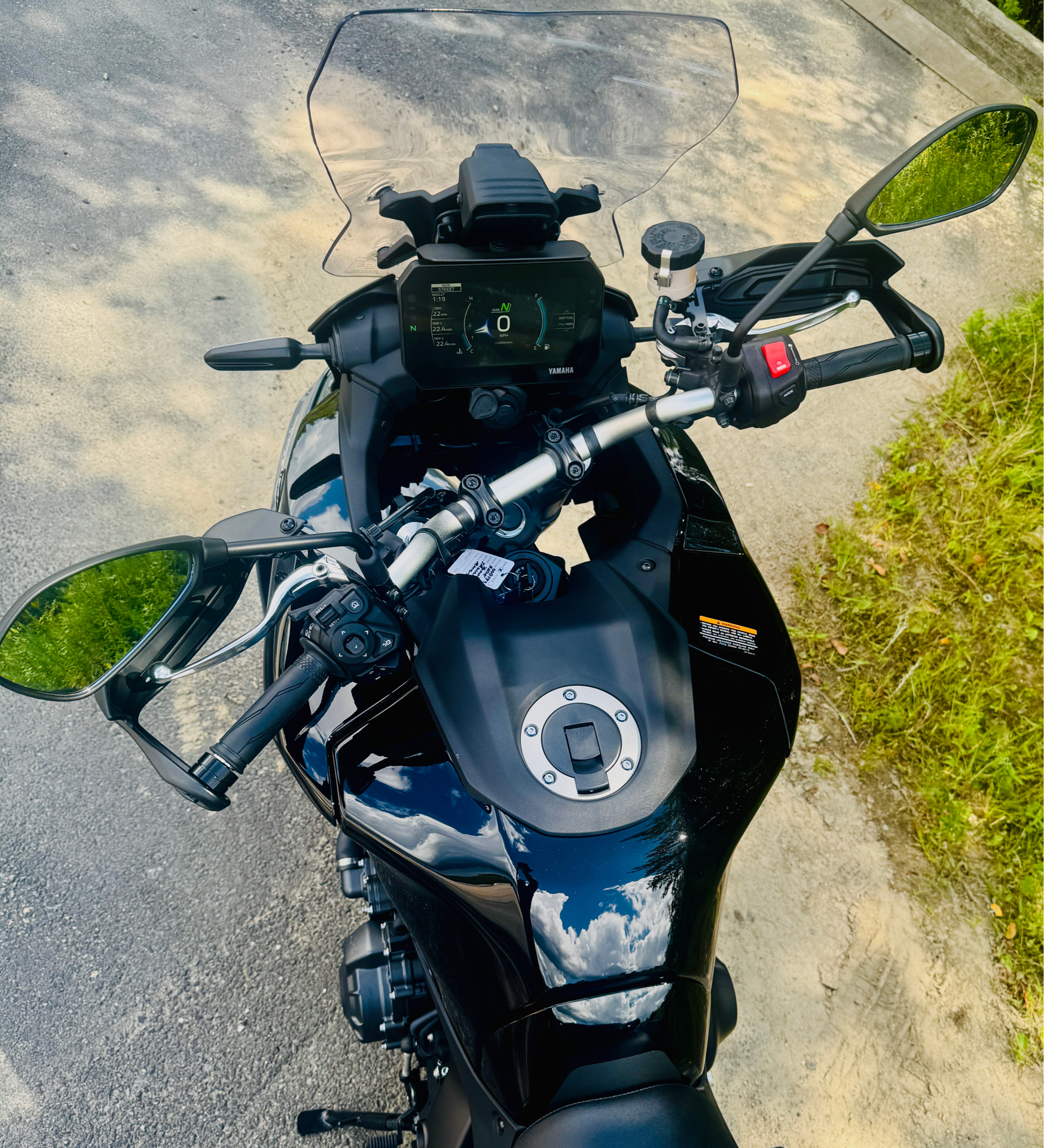 2025 Yamaha Tracer 9 in Foxboro, Massachusetts - Photo 19