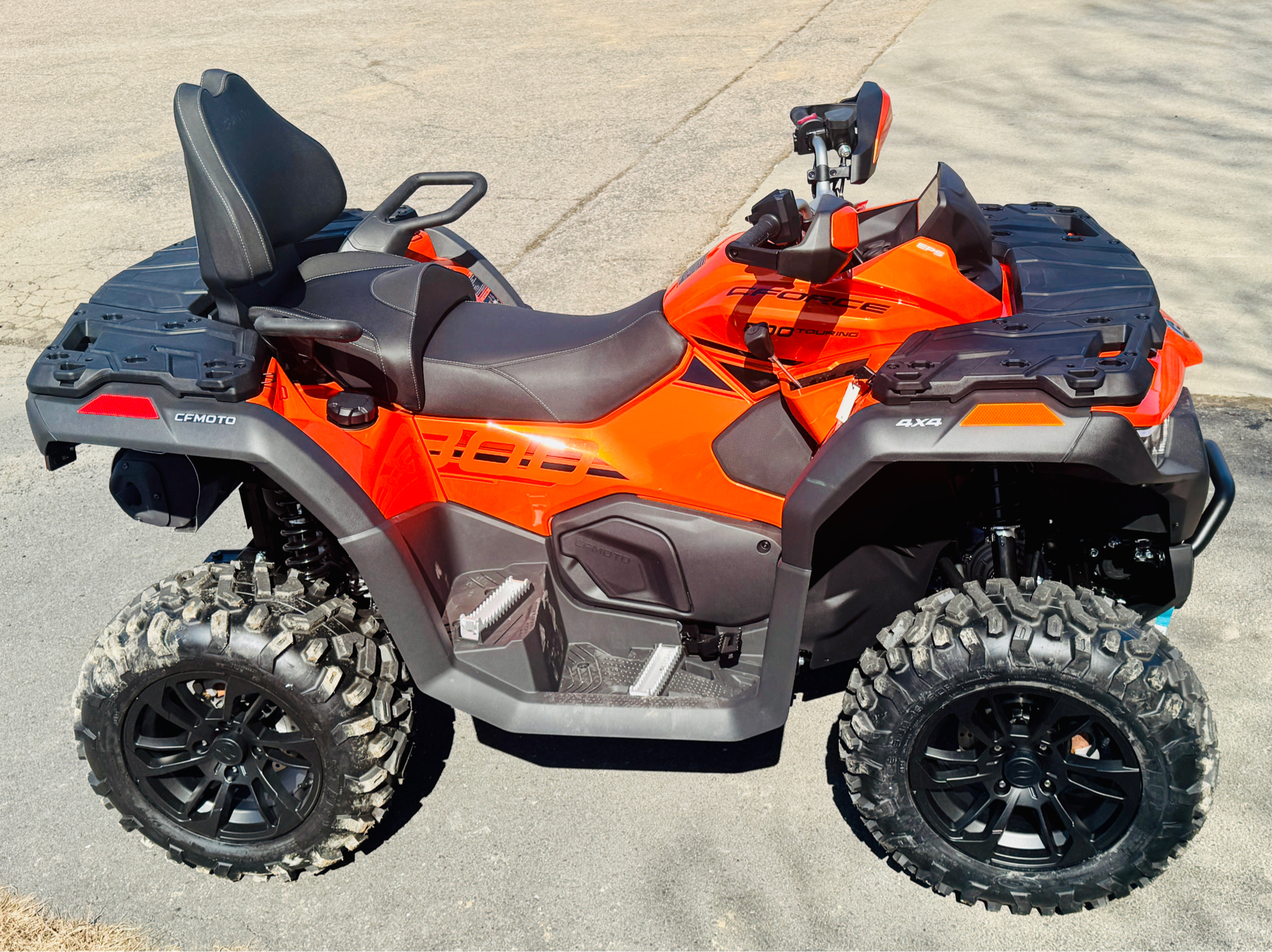 2025 CFMOTO CForce 800 Touring in Foxboro, Massachusetts - Photo 27