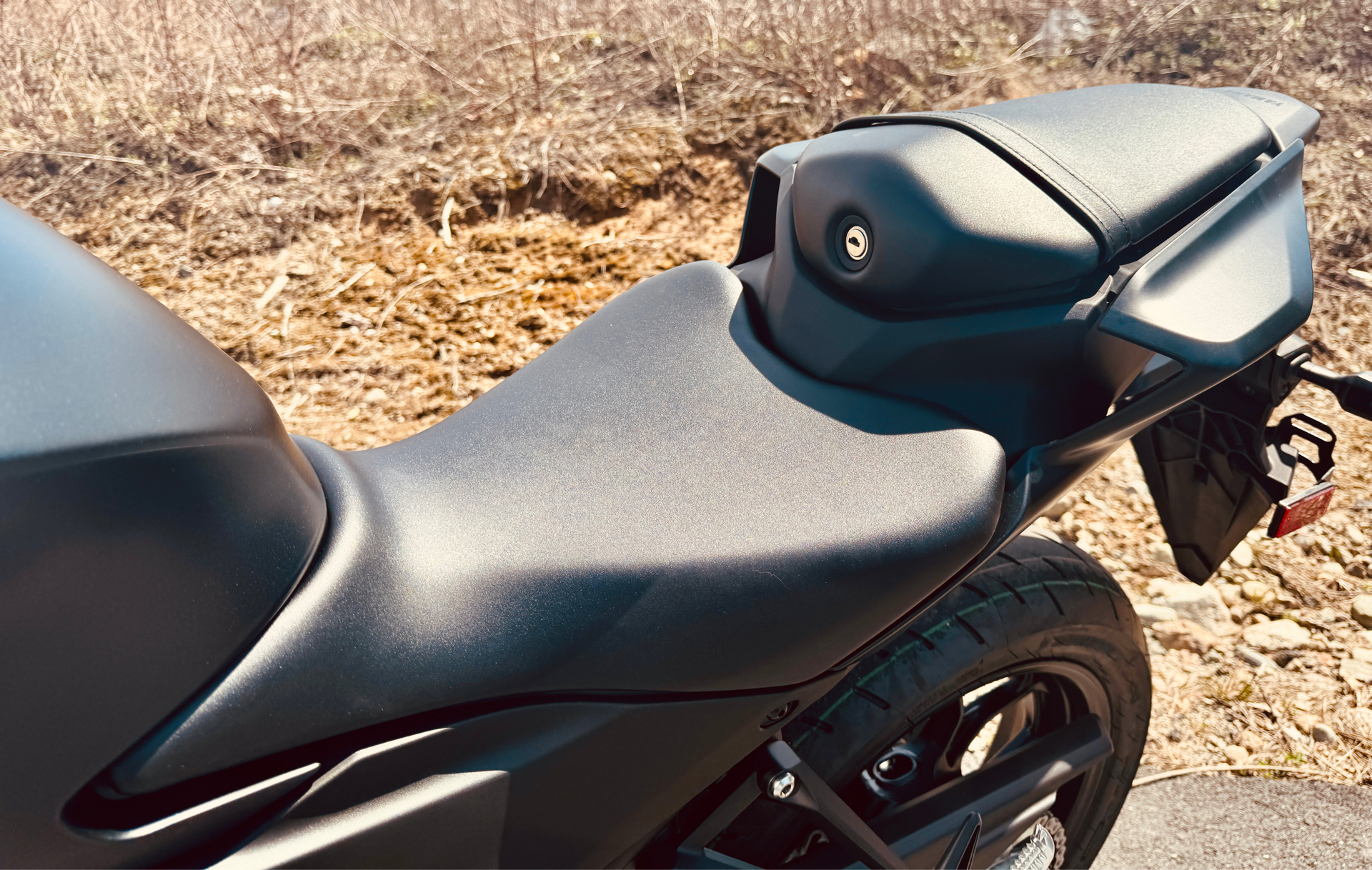 2025 Yamaha YZF-R3 in Foxboro, Massachusetts - Photo 14