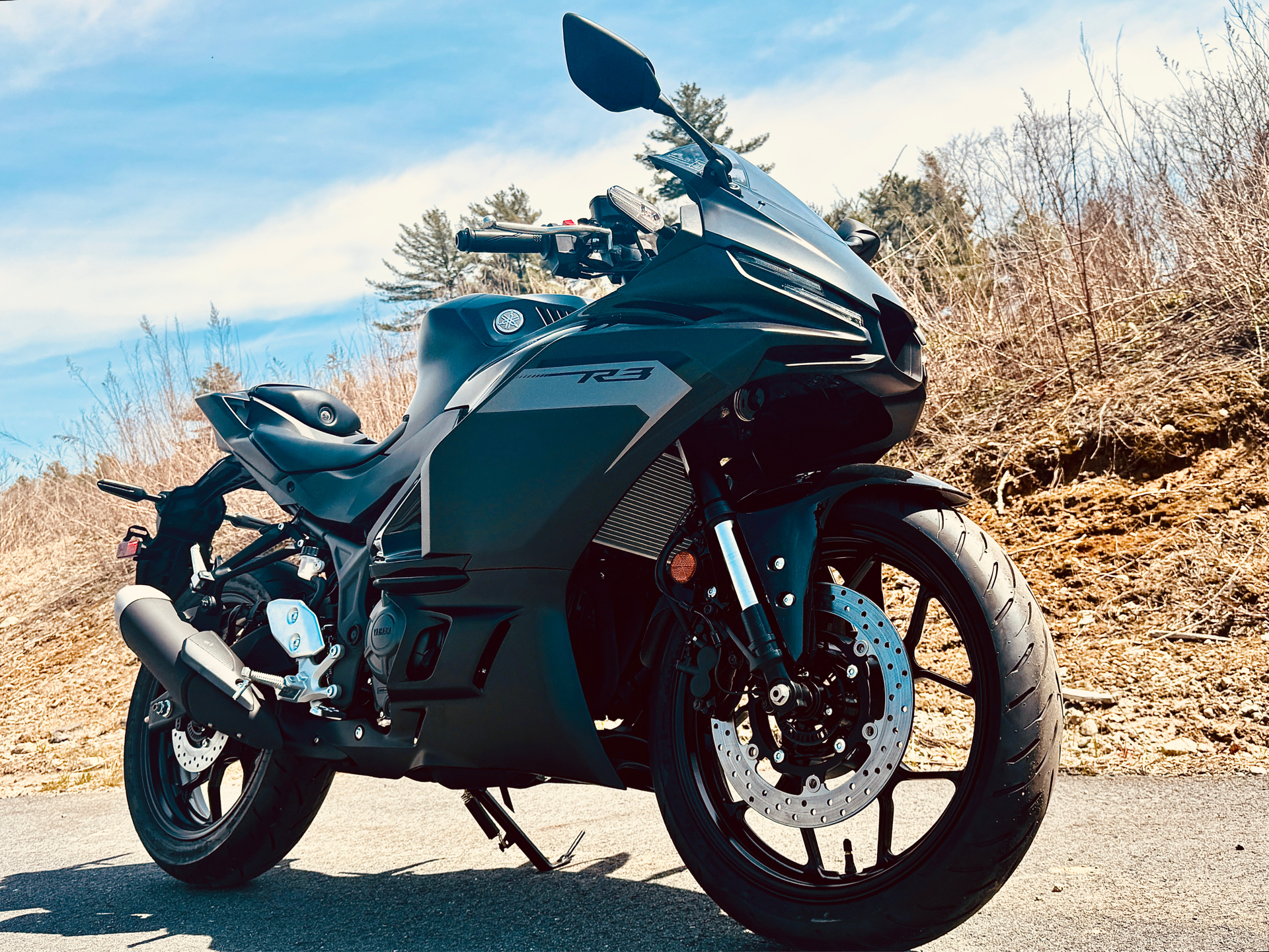 2025 Yamaha YZF-R3 in Foxboro, Massachusetts - Photo 10