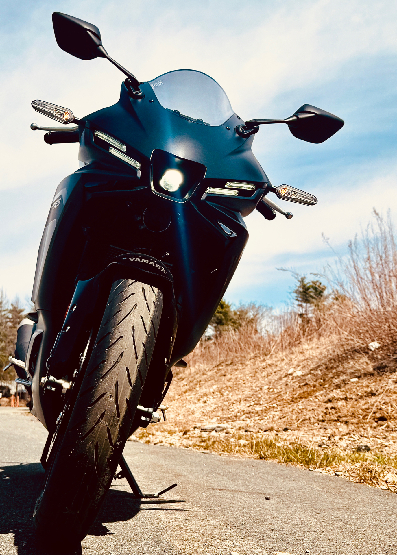 2025 Yamaha YZF-R3 in Foxboro, Massachusetts - Photo 2