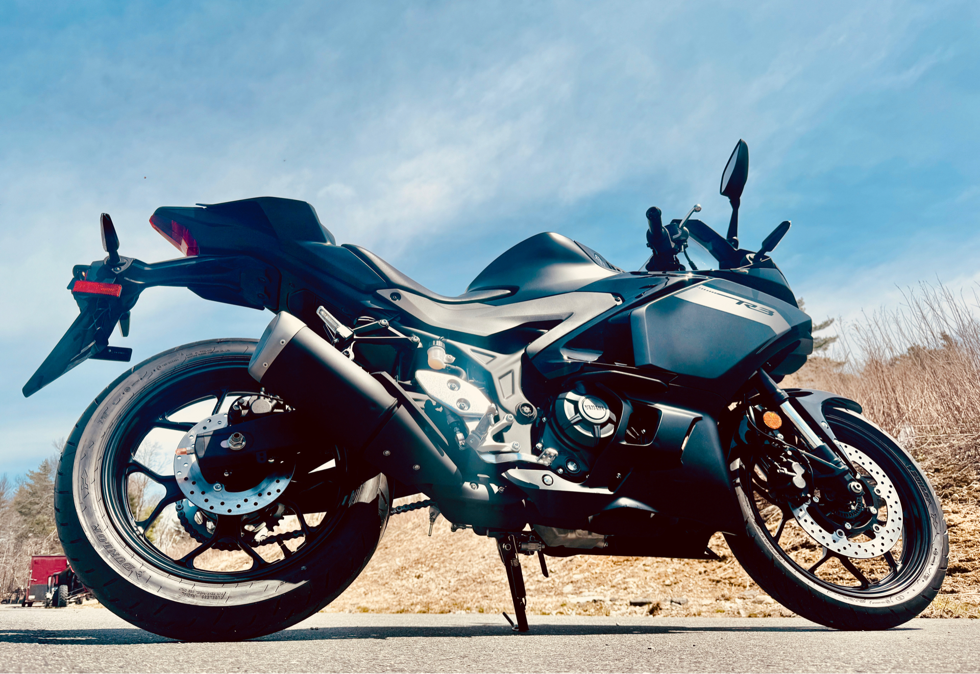 2025 Yamaha YZF-R3 in Foxboro, Massachusetts - Photo 11