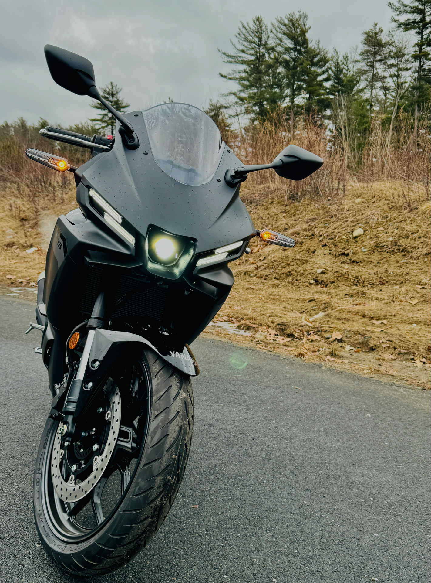 2025 Yamaha YZF-R3 in Foxboro, Massachusetts - Photo 3