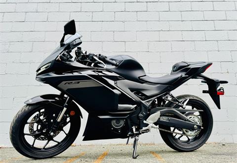 2025 Yamaha YZF-R3 in Foxboro, Massachusetts - Photo 1