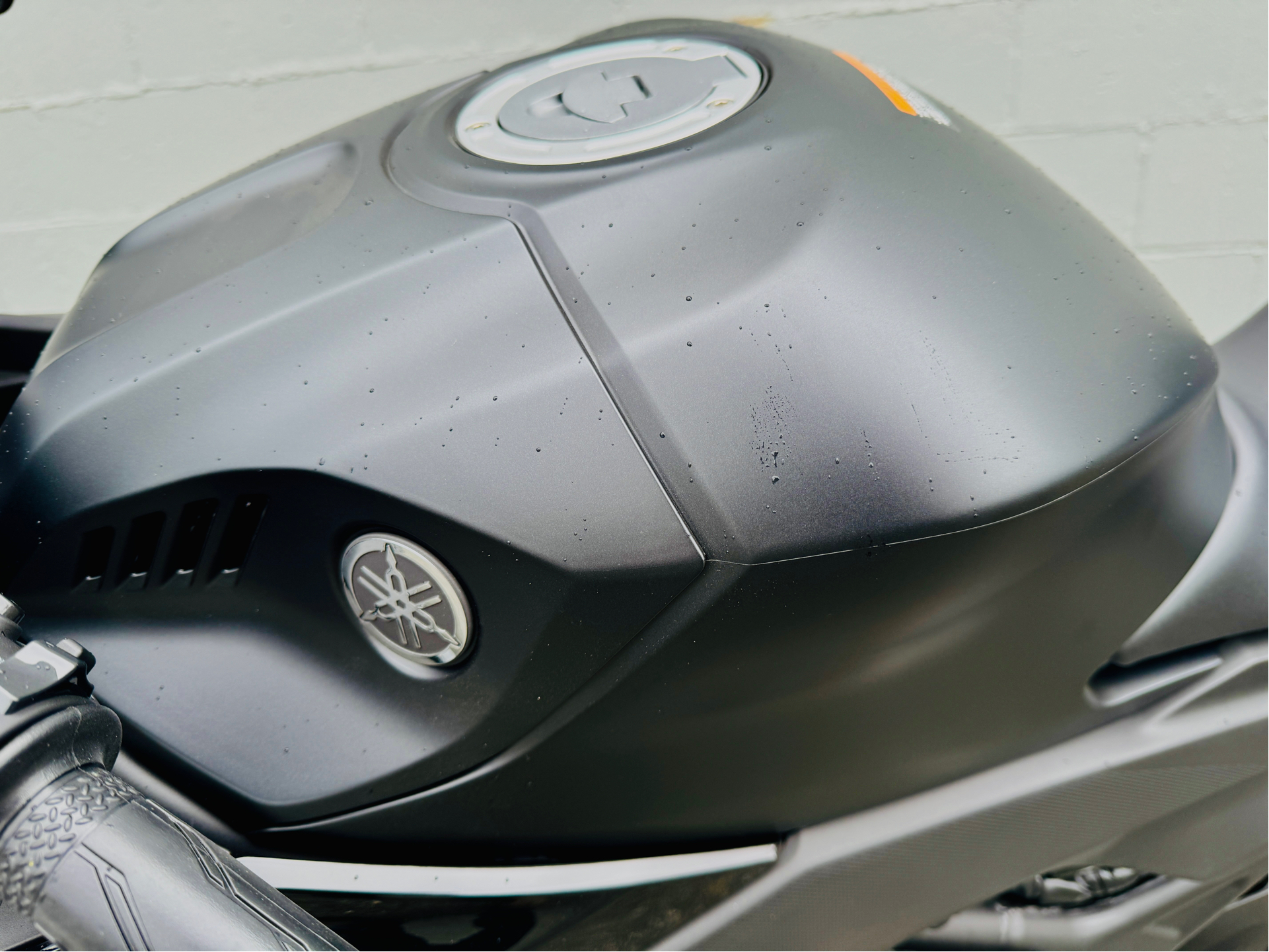 2025 Yamaha YZF-R3 in Foxboro, Massachusetts - Photo 25