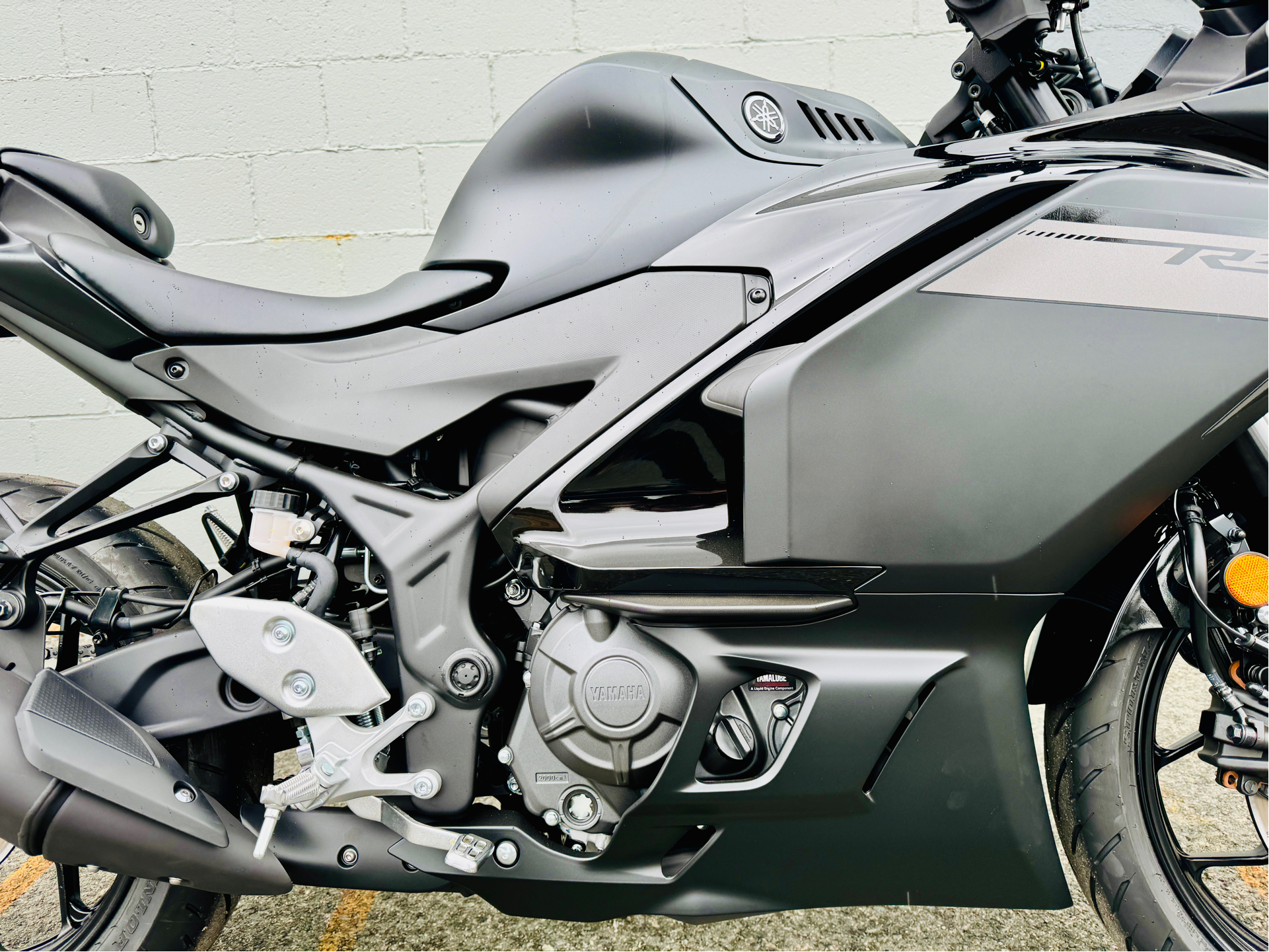 2025 Yamaha YZF-R3 in Foxboro, Massachusetts - Photo 29