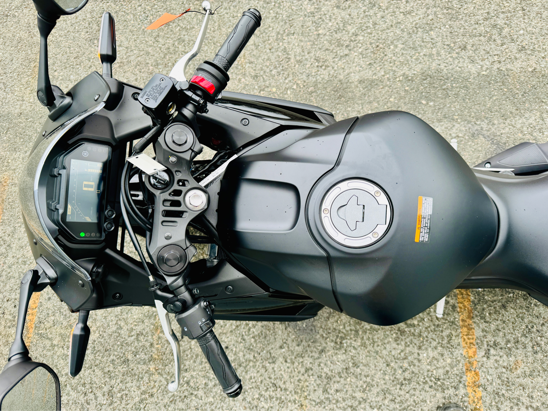 2025 Yamaha YZF-R3 in Foxboro, Massachusetts - Photo 19