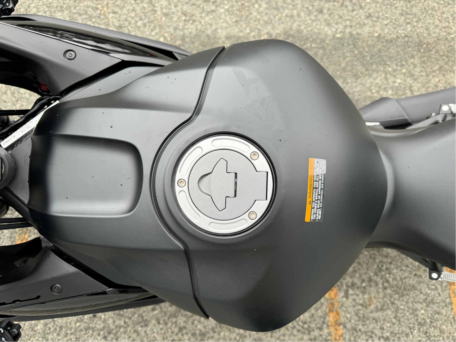2025 Yamaha YZF-R3 in Foxboro, Massachusetts - Photo 36