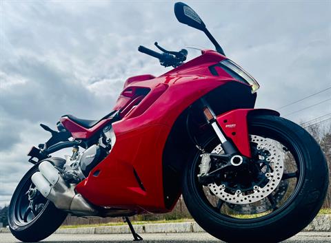 2024 Ducati SuperSport 950 in Foxboro, Massachusetts - Photo 17