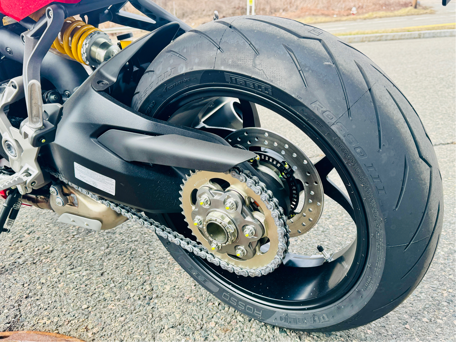 2024 Ducati SuperSport 950 in Foxboro, Massachusetts - Photo 14